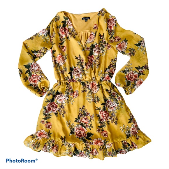 J for Justify Dresses & Skirts - Gold floral dress with pockets